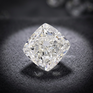 Diamant de laboratoire taillé en coussin, percé au laser, couleur I, certifié IGI pour la fabrication de bijoux - Product Image 3