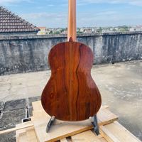 Guitare classique de style Torres, fabriquée à la main, avec table en épicéa massif, dos et éclisses en palissandre de Madagascar, finition Tornavoz, polissage français