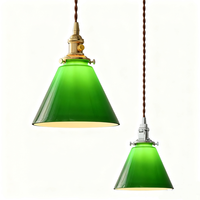 Lampe suspendue vintage rétro du milieu du siècle, finition laiton, abat-jour en verre vert, lustre pour salon, salle à manger, luminaire suspendu