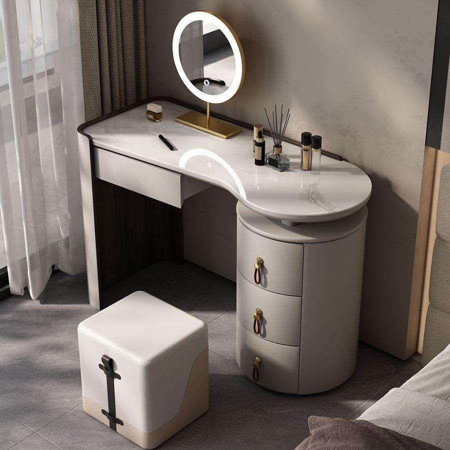 Ventre de poisson blanc