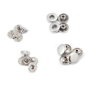 Bouton-pression métallique rond sans nickel avec logo en relief, bouton à dégagement rapide en fer pour vêtements et accessoires de sacs - Product Image 1