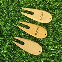 Outil multifonctionnel biodégradable pour produits de golf en bambou Outil pour divot de terrain Réparateur de fourche Divot Fixateur de balle Marqueur de balle