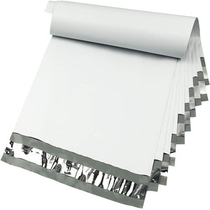 Vente en gros de sacs à provisions en plastique biodégradable avec logo personnalisé avec poignée pour vêtements chaussures sous-vêtements chaussettes fourrure - Product Image 6