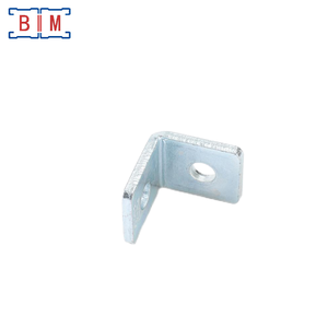 Raccordo Angolare a 90 Gradi P1026 Zincato Elettroliticamente a Due Fori per Profilo a C - Product Image 3