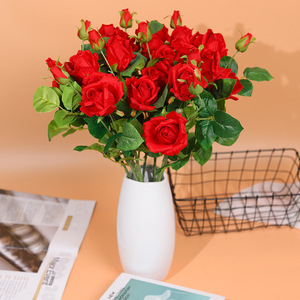 Ramo de Rosas Artificiales Rojas de Alta Simulación, Arreglo en Jarrón, Decoración para Sala de Estar, Día de San Valentín - Product Image 1