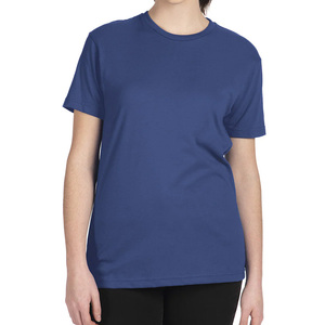 T-shirt uni pour femme Simple Grace, conçu pour un ajustement décontracté avec une texture douce, offrant un style quotidien facile pour les femmes modernes - Product Image 4