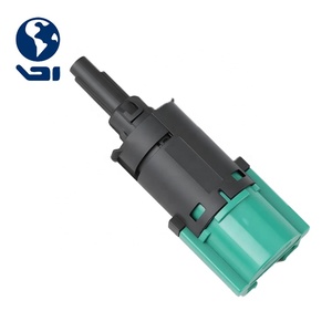 Interrupteur <span class=keywords><strong>de</strong></span> feux stop pour Citroën Berlingo <span class=keywords><strong>C3</strong></span> C4 Picasso Peugeot 207 2.8 9804869480 9818232480 453470 - Product Image 1