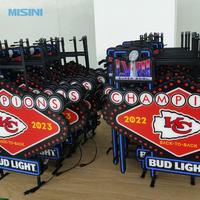 Estante de exhibición iluminado LED neón luminoso moderno personalizado para refrescos vino cerveza con soporte de hierro y señalización de neón KC
