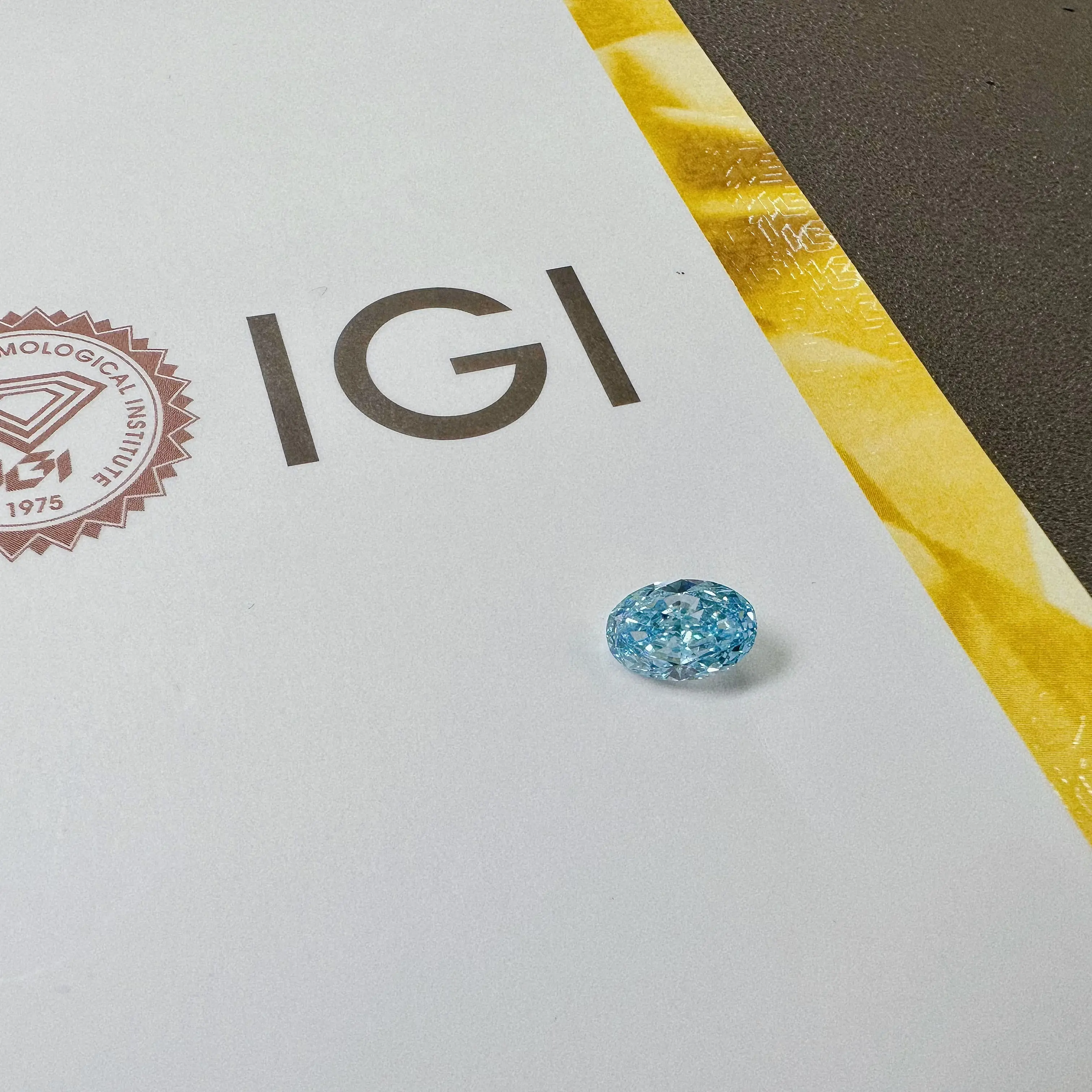 2.19ct laboratuar yetiştirilen elmas, VVS2, 2EX, IGI SH, Oval kesim, fantezi yoğun mavi