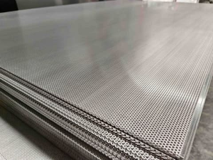 롤 투 롤 라미네이션 라인용 음향 패널 기판 메쉬로 사용되는 미세 천공 알루미늄 코일, 안정적인 원자재 공급 - Product Image 2