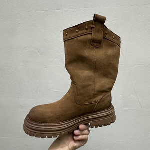 Giày bốt nữ Martin có logo tùy chỉnh, đế dày, mũi tròn, kiểu dáng thường ngày, bền, thích hợp đi sa mạc - Product Image 3