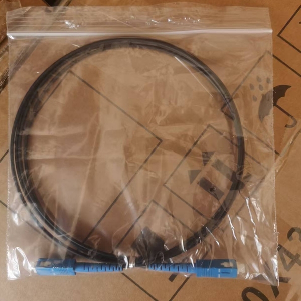Fiber Optic Outdoor  Indoor 1 Core Ftth Patchcord Optical Fiber Equipment 1m 2m 3m Drop Cable Patch Cord
