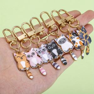 سلسلة مفاتيح مخصصة من المينا للرجال-تصميم قطة كرتوني لطيف من الفولاذ المقاوم للصدأ مثالي للحقائب والسيارات والأزواج شعار شخصي - Product Image 3