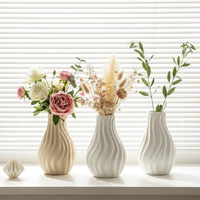 Vase à fleurs moderne rayé YBH de luxe pour la décoration de la maison européenne, en céramique et porcelaine, finition mate, durable et écologique, idéal pour Pâques