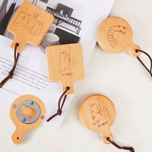 Ouvre-bouteille magnétique mural artisanal en bois pour bouteilles de bière promotionnelles - Product Image 4