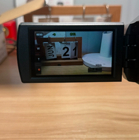 Videocámara HDR-CX610E 90% Nueva con Sensor CMOS Full HD, Wi-Fi y NFC, Zoom Óptico de 20x, Proyector Integrado para Vlogging