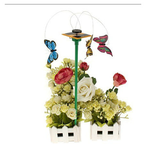 Lampe solaire de jardin en forme de papillon avec panneau solaire LED résistant à l'eau pour la décoration extérieure - Product Image 4