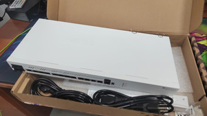 Router Industrial Inalámbrico Mikrotik de 16 Núcleos ARM CCR2116-12G-4S+ con LAN de 1000Mbps, Firewall, QoS y Wi-Fi de Doble Banda - Product Image 5
