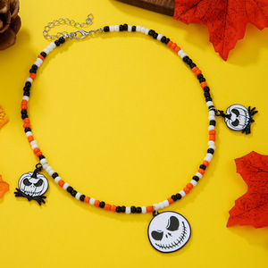 Collar de cuentas con diseño de calavera de calabaza de dibujos animados de Halloween, cadena de clavícula de varias capas, joyería para fiesta D1340-1 - Product Image 2