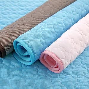 Cool Feeling Summer Cooling Dog and Cat Sleeping Pad Nueva almohadilla de enfriamiento de PVC para mascotas Suave y amigable con los viajes - Product Image 5