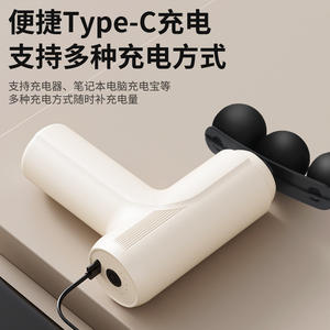 Mini Pistola de Masaje Tyson de 3 Cabezales, Color Beige, Motor sin Escobillas, 12 Niveles de Velocidad, Recargable por USB, para Masaje de Hombros, Espalda y Piernas - Product Image 5