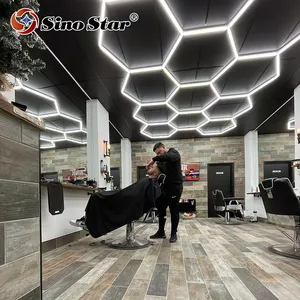 PT011 2,4 M*3,36 M (7,87 Fuß * 11,02 Fuß) Haarsalon Laden Innendesign sechseckige Led-Lichter zur Dekoration Haarsalon Barbier-Licht