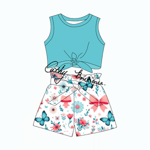 Ensemble 2 pièces d'été personnalisable pour enfants : haut court à nouer en tissu tricoté respirant style vintage et short - Product Image 3