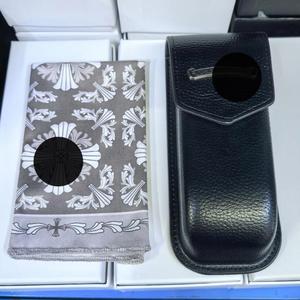 Étui et pochette classiques en cuir PU, texture litchi pour lunettes de soleil et montures optiques, avec chiffon de nettoyage, cadeau de remise de diplôme et promotionnel - Product Image 4