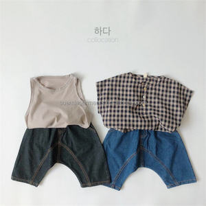 Shorts en <span class=keywords><strong>jean</strong></span> pour bébés et enfants, en coton 100%, couleur unie, fabrication sur mesure, faible MOQ, vêtements décontractés d'été pour garçons - Product Image 4