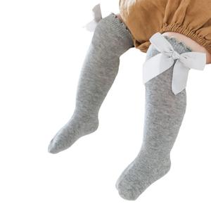 Зимние носки до колен для маленьких девочек с узлами бабочки дышащие хлопковые теплые плиссированные носки для детей средней и длинной длины - Product Image 4