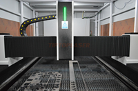 Machine de découpe laser à fibre à couvercle intégral 3015 3kw 6kw 12kw CNC pour tôles métalliques, acier inoxydable, acier au carbone, bois