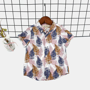 Chemises boutonnées hawaïennes à manches courtes en coton personnalisé <span class=keywords><strong>Chemise</strong></span> imprimée pour garçon de plage taille européenne et américaine pour enfant - Product Image 2