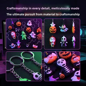 Colgante/llavero de figura de PVC moldeada por goteo con diseño de dibujos animados de Halloween, directo de fábrica, para fiestas DIY, con 3 años de resistencia al desgaste - Product Image 2
