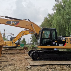 Conception originale, excavatrice Cat 320D d'occasion, poids opérationnel de 20 tonnes, en bon état de marche, à vendre - Product Image 3
