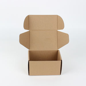 Emballage de boîte de chocolat avec logo personnalisé emballage postal d'expédition avec boîte <span class=keywords><strong>Petit</strong></span> <span class=keywords><strong>Gateau</strong></span> avec Fenetre boîtes de papier d'emballage cadeau - Product Image 4