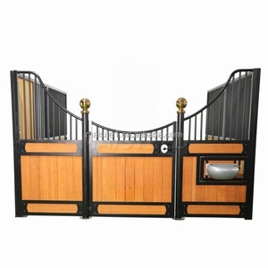 Étable à <span class=keywords><strong>chevaux</strong></span> préfabriquée portable de 10 pieds sur mesure avec toit en acier galvanisé, <span class=keywords><strong>abri</strong></span> extérieur pour bétail - Product Image 5