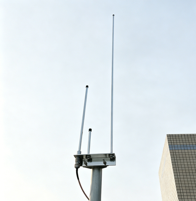 Hot Selling 1.5 Meter Dual Band VHF/UHF J-Pol Antenna Aluminum Alloy Fixed Base Station with 3dbi Omni Radiation Amateur Radio