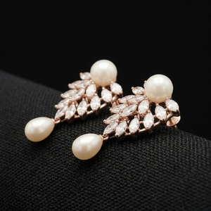Fashion <b>Stud</b> <b>Earrings</b> Wholesale Supplier for Women Girls Daily Wear Stylish <b>Crystal</b> Pearl Jewelry Collection - Product Image 2