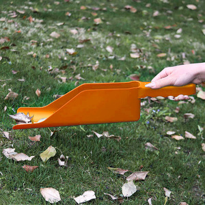 พลั่วตักใบไม้สีส้ม ด้ามพลาสติก ความจุขนาดใหญ่ สำหรับจัดสวน ทำสวนในบ้าน เกษตรกรรม - Product Image 1