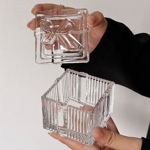 <b>Heart</b> <b>Shaped</b> Crystal Glass Jewelry <b>Box</b> Lid Fashionable Embossed Home Storage Decorative Ornament Valentine's Day Custom Brand - Product Image 4
