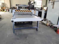 Machine électrique semi-automatique de fabrication de boîtes en carton pour boîtes à pizza, découpeuse de film/feuille de carton ondulé, économie d'énergie