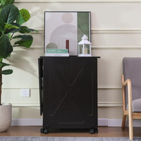 Mesa de costura plegable marrón oscuro de diseño moderno Panel de madera Estación de artesanía multiusos y gabinete de escritorio de costura con cerraduras de ruedas
