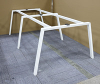 Bureau de travail commercial pour 4 personnes, table de discussion d'équipe, bureau de réunion ergonomique, poste de travail pour le personnel, table en métal
