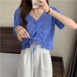Blusa Curta Feminina de Tricô Estilo Coreano Chique Vazada com Cordão, Design Doce e Picante, Decote em V e Amarração, Primavera Verão - Product Image 4
