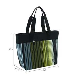 Sac isotherme pour livraison de déjeuner sacs isothermes en tissu laminé pp tissé sacs à lunch isothermes avec logo personnalisé pour adultes - Product Image 3