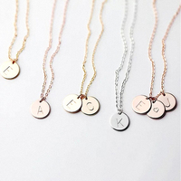 Pendentif nom alphabet de forme ronde, breloques lettre pendentif tuile Scrabble en or rose