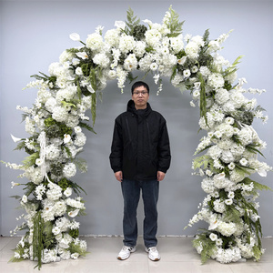 Arco Floreale Artificiale a Forma di U da 2,4m con Ortensie e Calla Verde-Bianche per Decorazioni Nuziali - Product Image 1