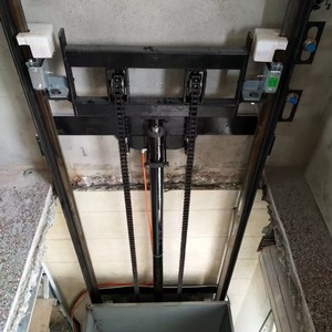 <span class=keywords><strong>Platform</strong></span> Operasi Gudang Pengangkat Kargo Hidrolik Serbaguna Kapasitas Beban Tinggi dengan Meja 1200x1200mm dan Tinggi Pengangkatan 150mm - Product Image 6