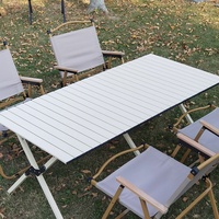 Ensemble table et chaises d'extérieur modernes en métal, pliables, portables, très demandés pour le camping