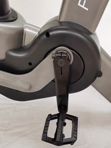 Vélo d'appartement en acier haute résistance avec écran LCD, silencieux, résistance au vent fluide, équipement de fitness pour salle de sport - Product Image 6
